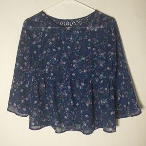 Arizona jeans sheer floral top size small